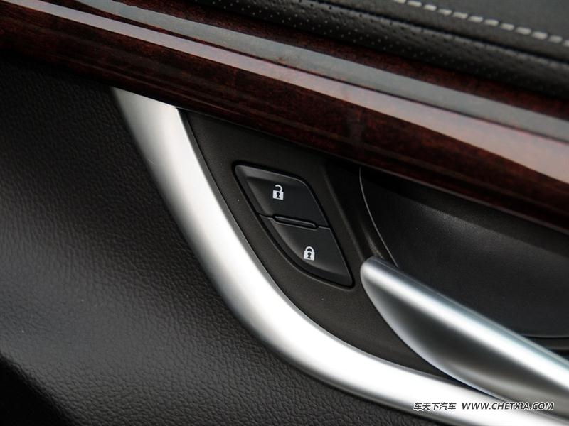  XTS XTS 2014 28T  