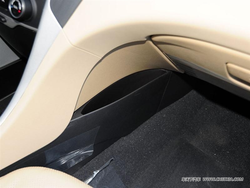 �ִ�(����) ������(����) ������(����) 2014�� 2.0L Hybrid �пط�����