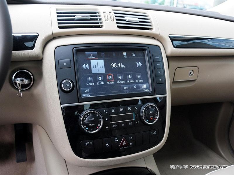 () R R 2014 R320 4MATIC пط
