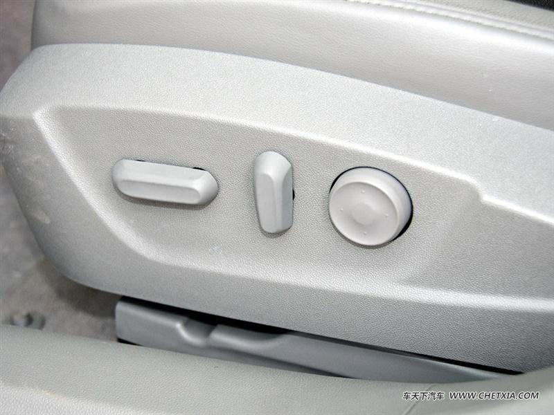 ͨѩ   2014 2.0L Զ 