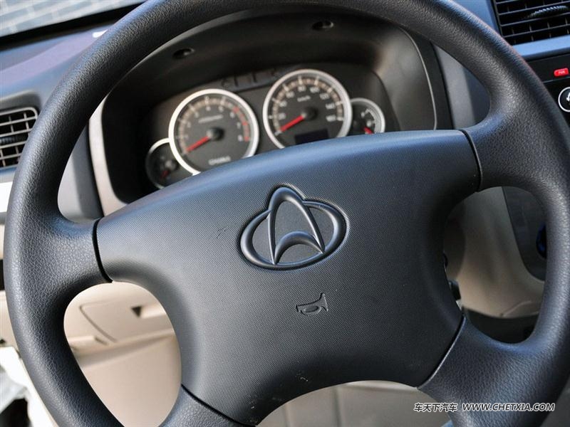 �������� ��ţ�� ��ţ�� 2011�� 1.3L��Ӣ�� �пط�����