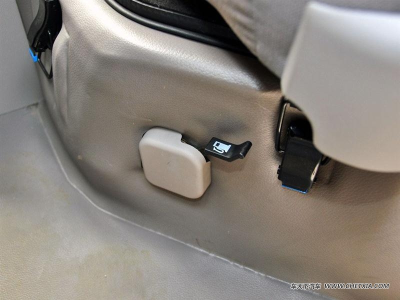 �������� ��ţ�� ��ţ�� 2011�� 1.3L��Ӣ�� �������װ