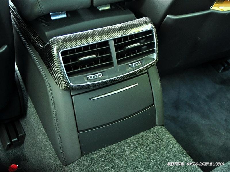 µ() µS8 µS8 2013 S8 4.0TFSI quattro 