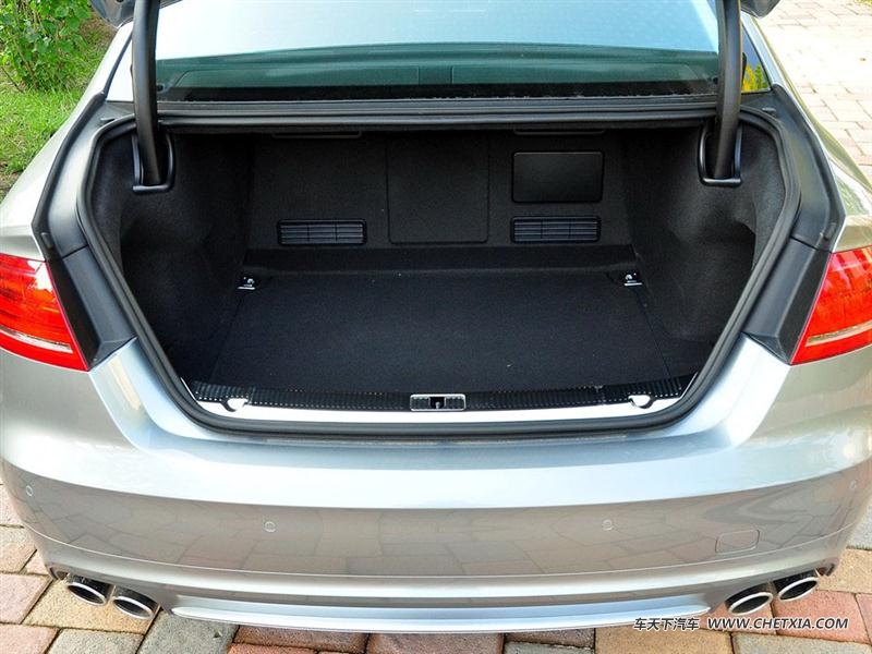 µ() µS8 µS8 2013 S8 4.0TFSI quattro 