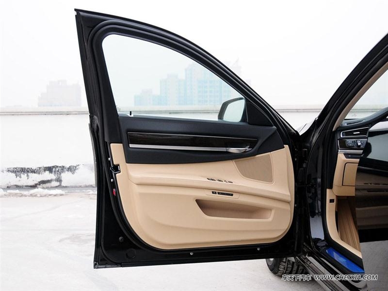 () 7ϵ 7ϵ 2013 740Li  