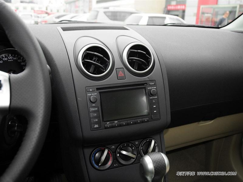 东风日产 逍客 逍客 2015款 2.0XL 酷火 CVT 2WD 中控方向盘
